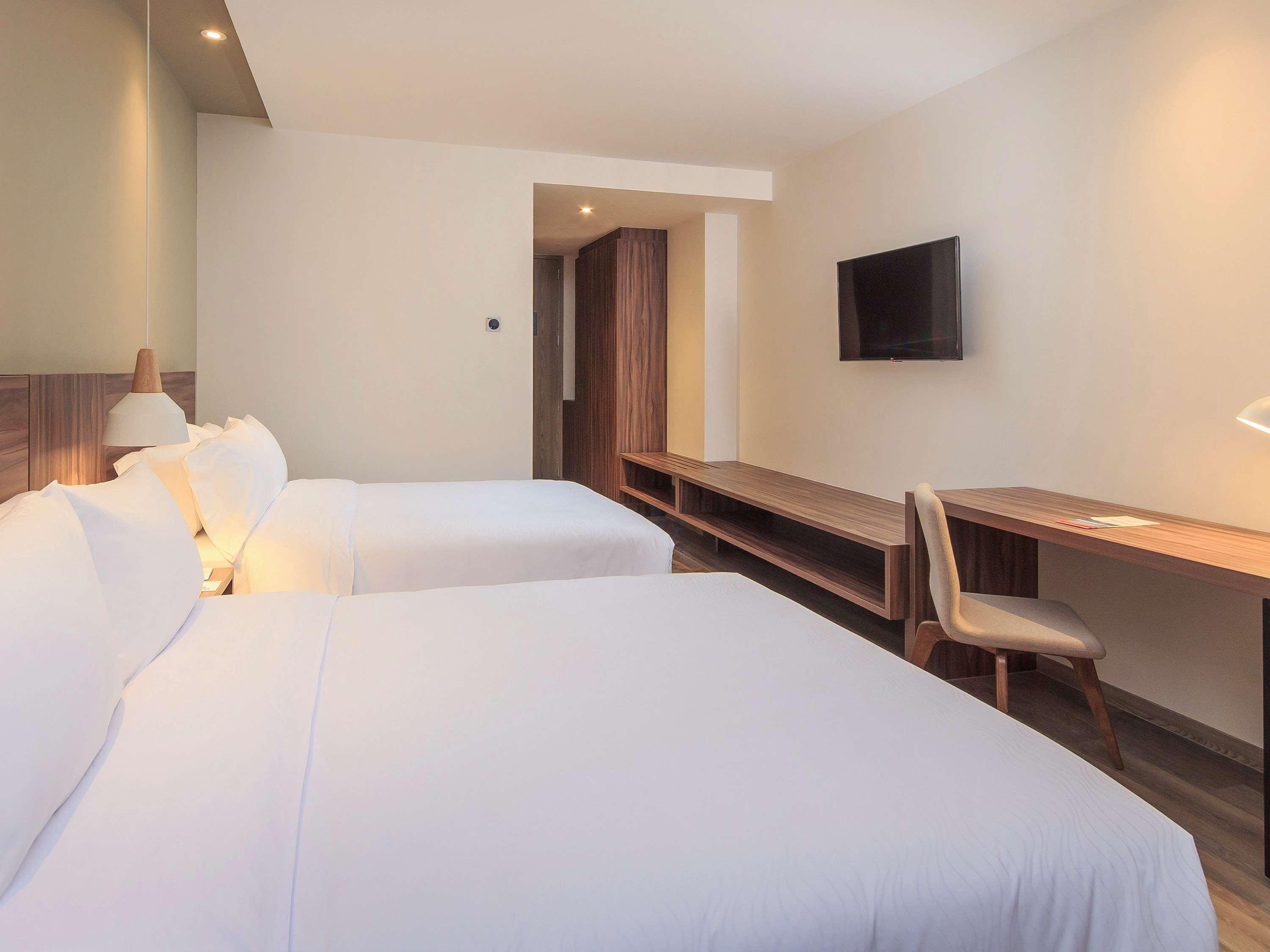 STANDARD, TWIN BEDS, QUEEN BED