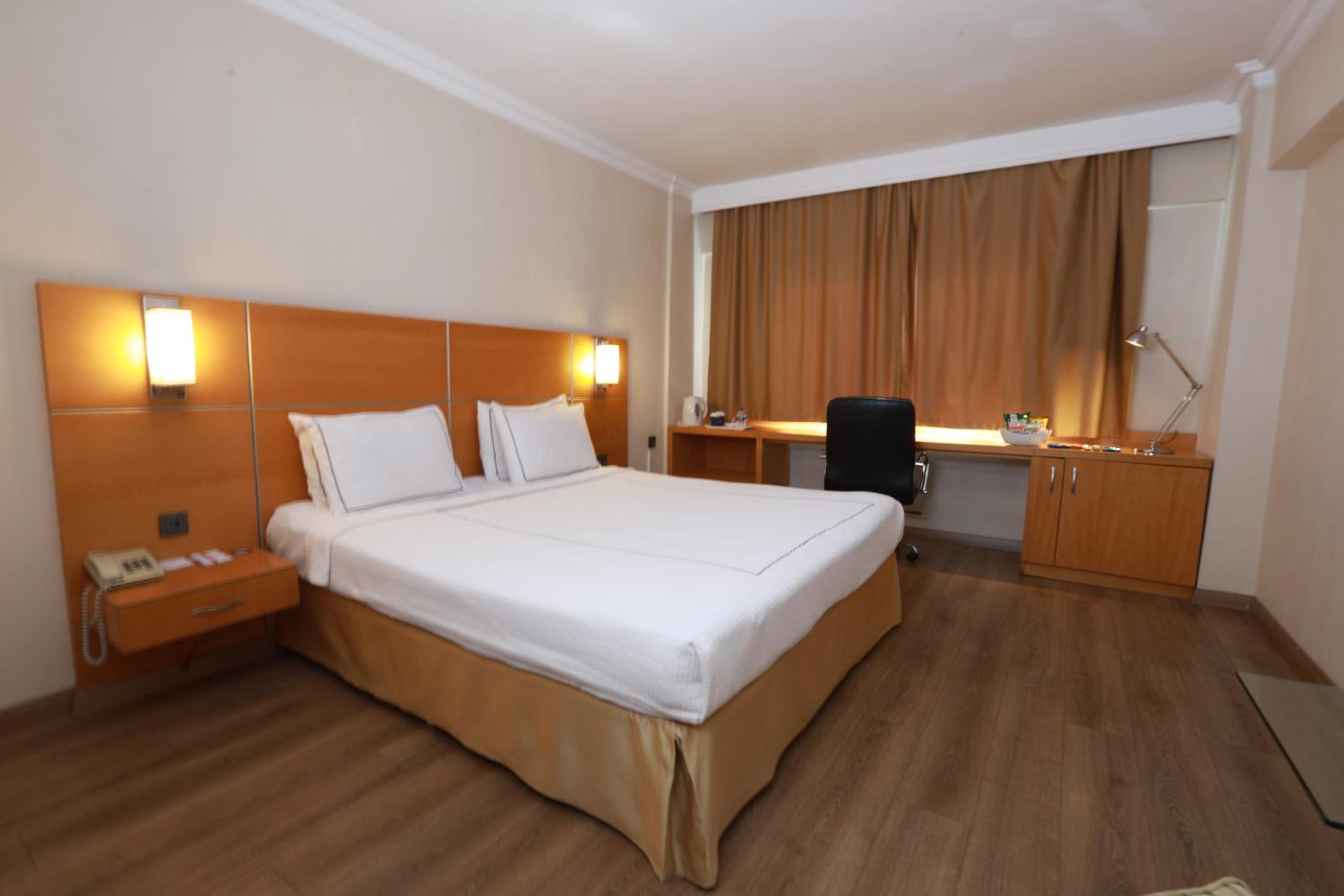 غرفة ديلوكس بسرير مزدوج وسرير فردي، Anemon Aegean Hotel 2/9
