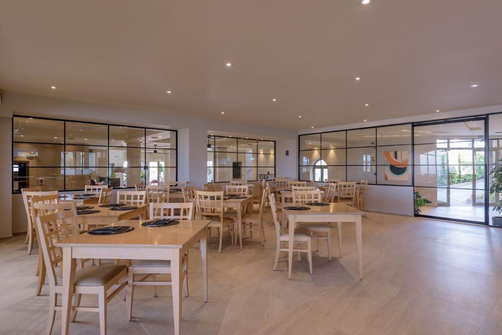 Zeus Hotels Neptuno Beach 59/69