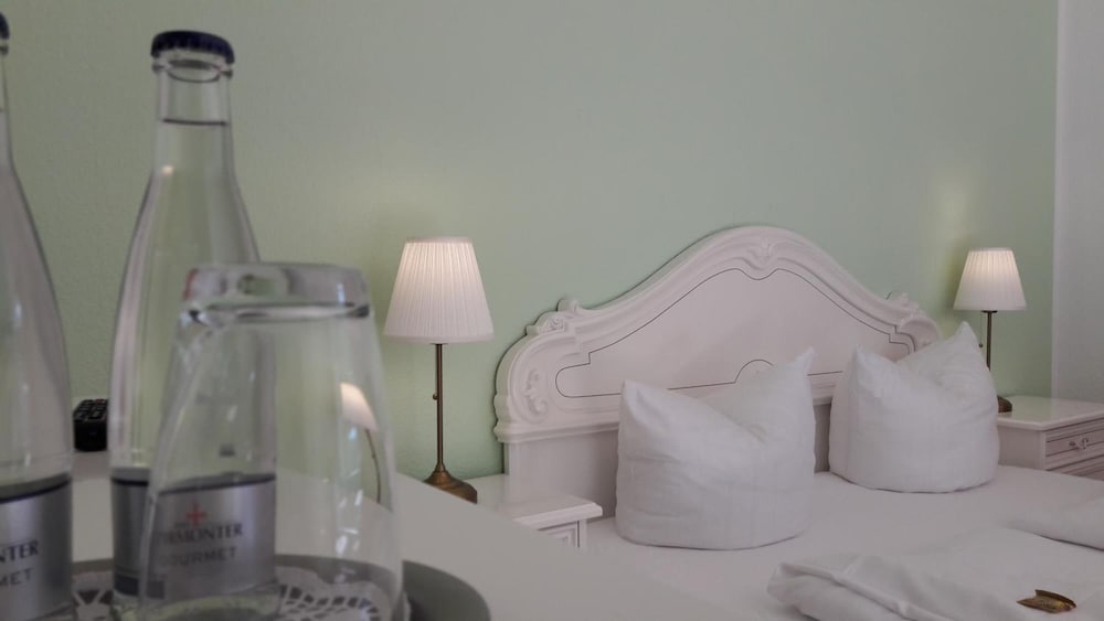 Erbenholz Hotel and Restaurant 17/40
