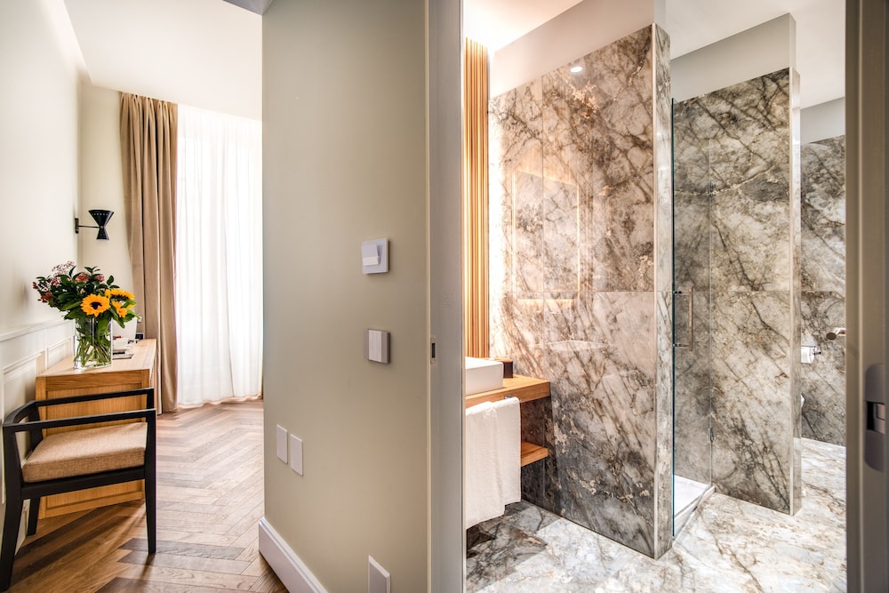 DBH Duomo Boutique Hotel Lake Como 22/23