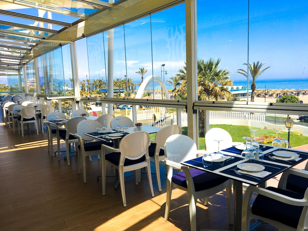 Hotel Puente Real 45/62