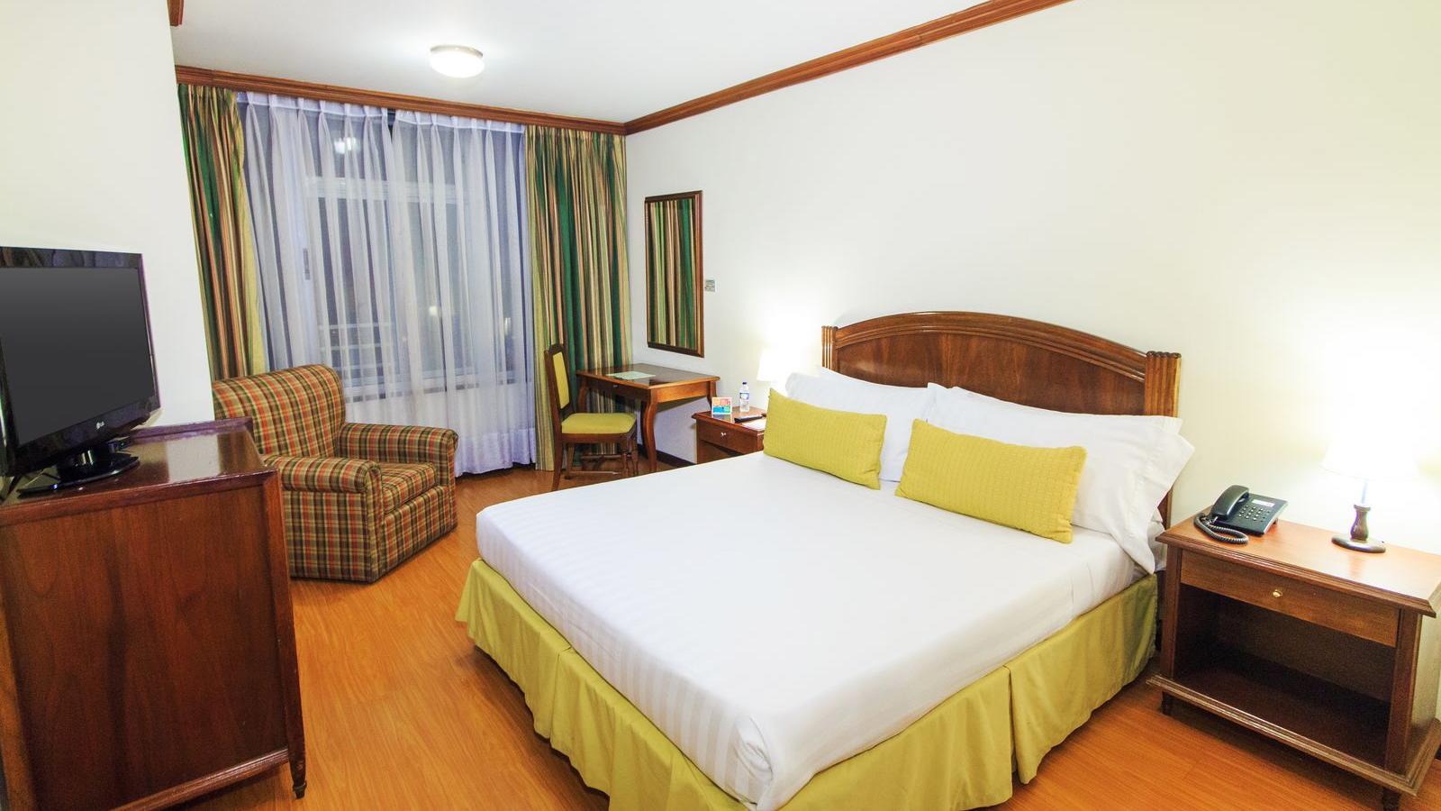 غرفة قياسية بسرير مزدوج، Pop Art Hotel Manizales Centro Historico 4/6