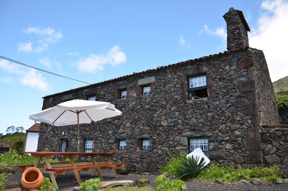 Aldeia da Cuada - Turismo de Aldeia 1/50