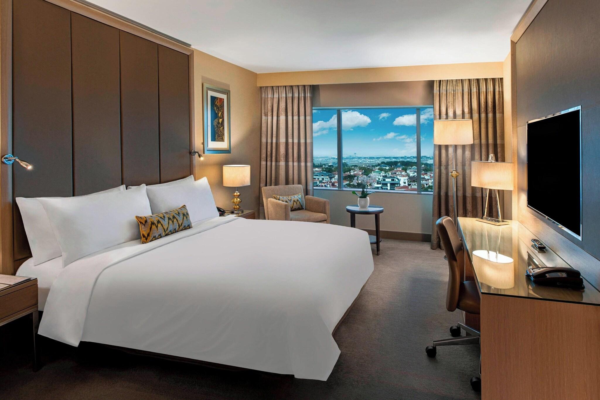 Deluxe, Double Bed, with View