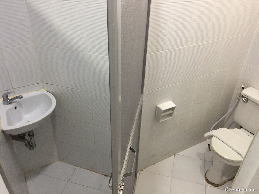 Urban Inn Iloilo 62/65