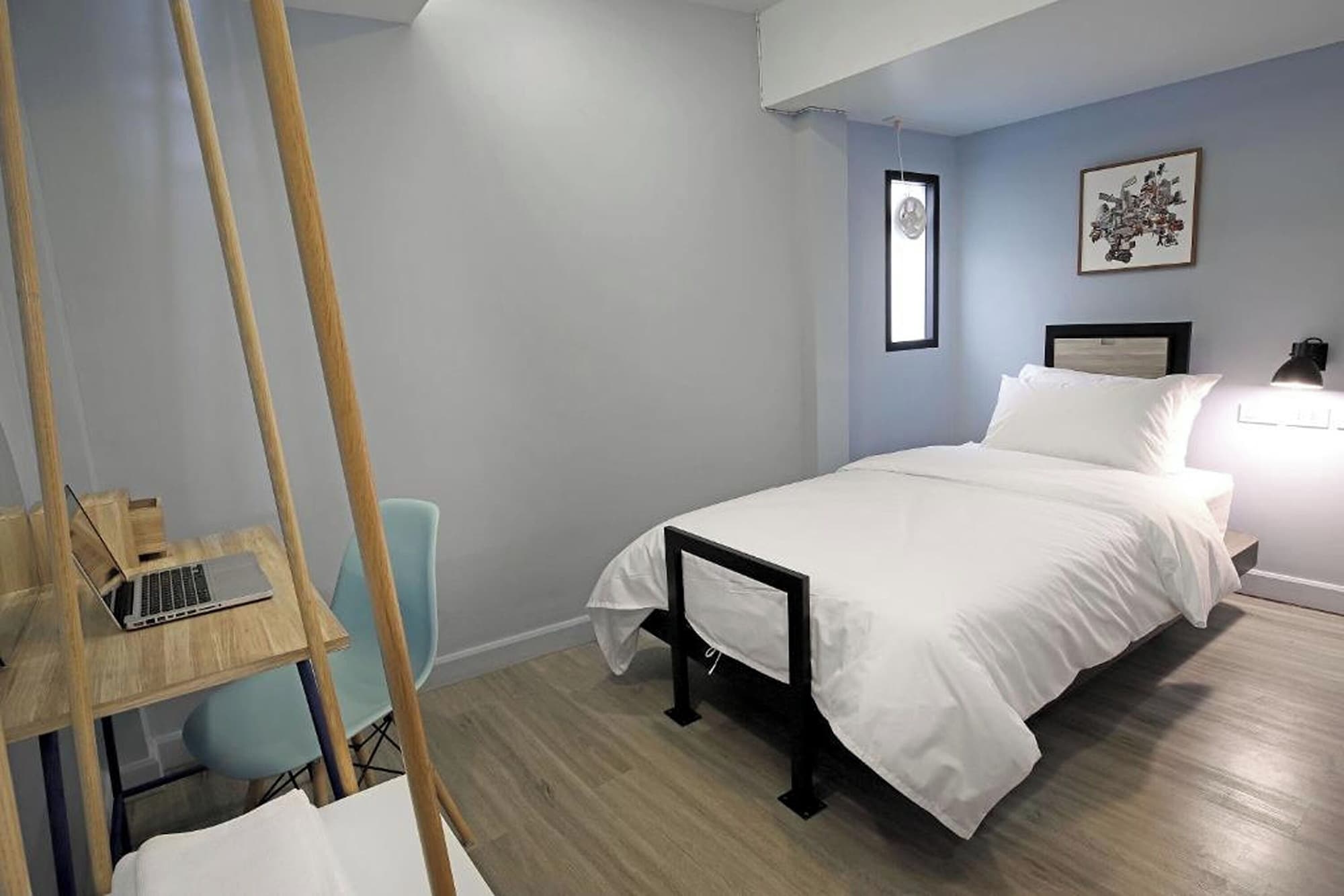 Single, Double Bed, No Window