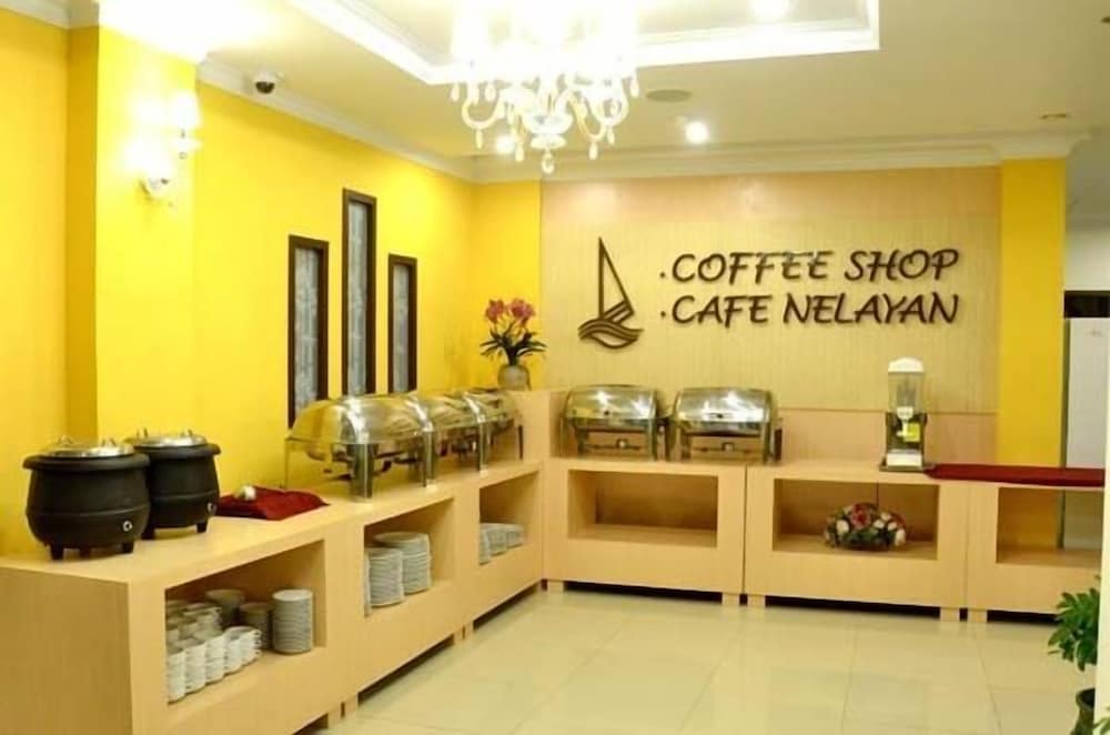Bahari Inn Tegal 21/36