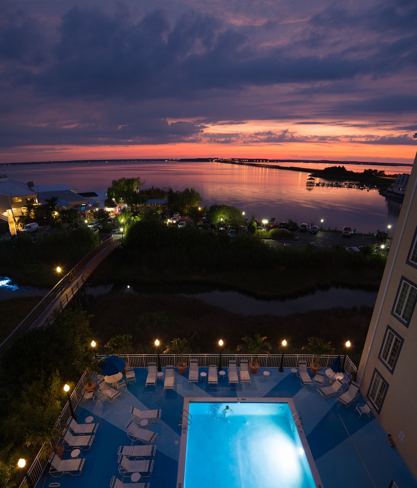Coconut Malorie Resort Ocean City, an Ascend Collection Hotel 5/61