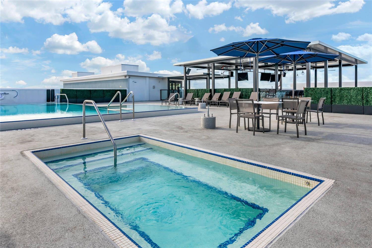 Cambria Hotel St Petersburg Madeira Beach Marina 28/58