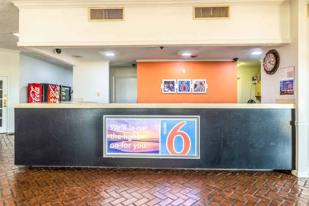 Motel6 Natchitoches, LA 8/55