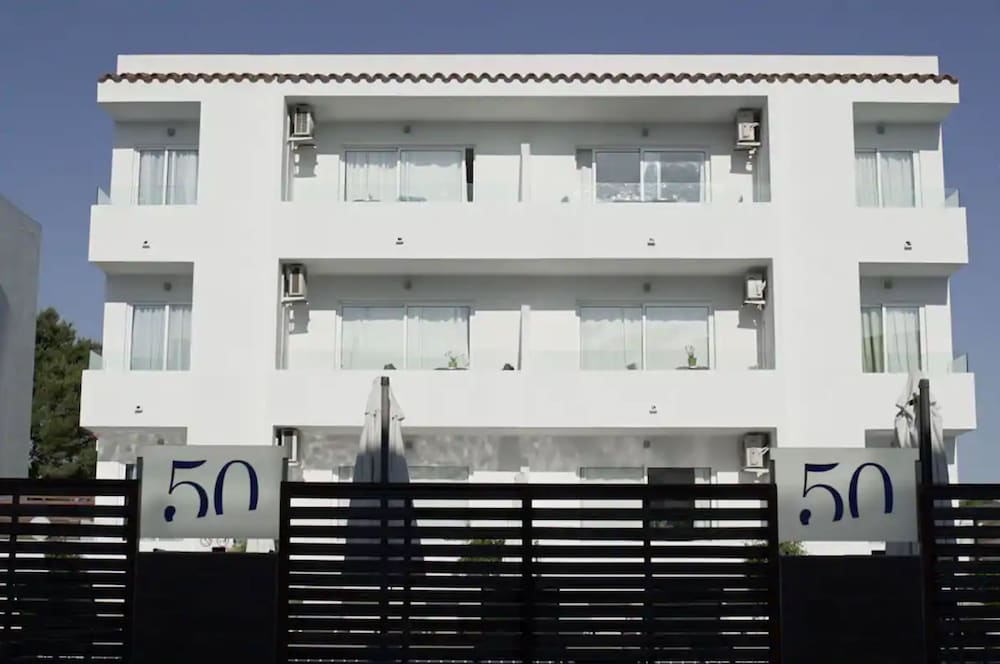 Fleming 50 - Adults Only 2/40