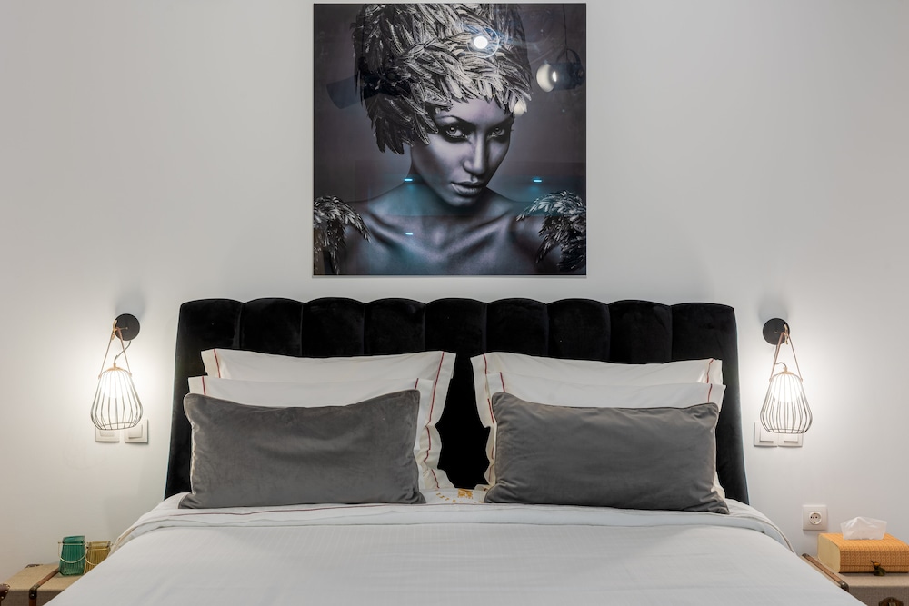 2Mazi Suites 26/47