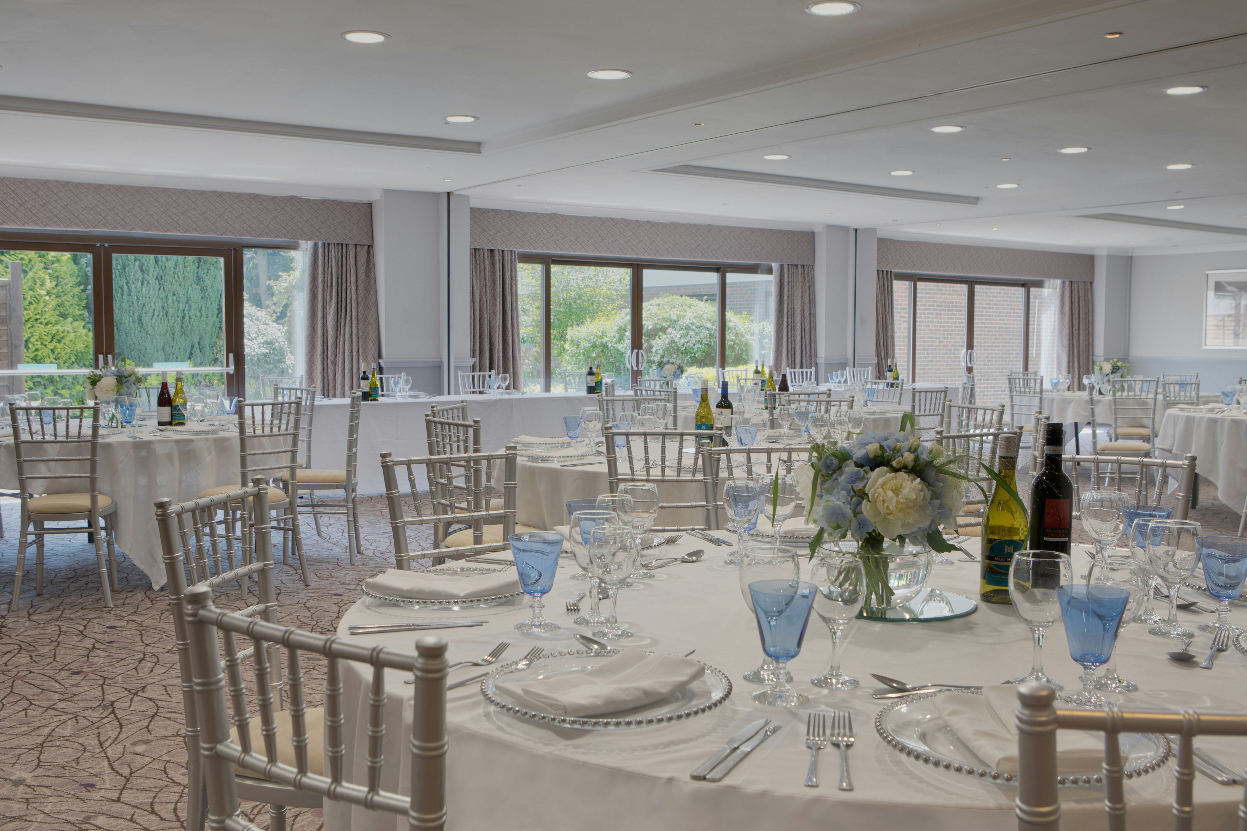 Hilton Cobham 32/50