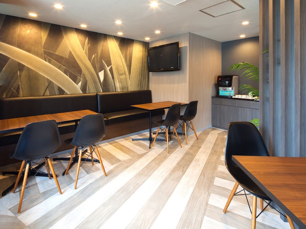 Reftel Osaka Airport Hotel 6/55