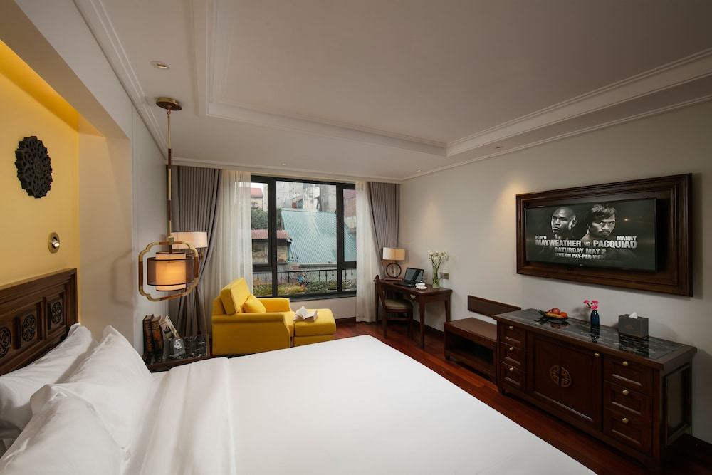San Grand Hotel 11/47