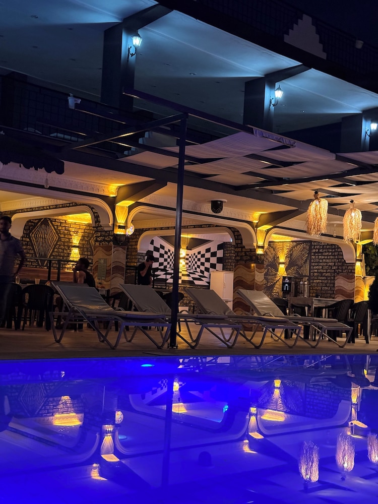 Grand Sem Hotel 6/58