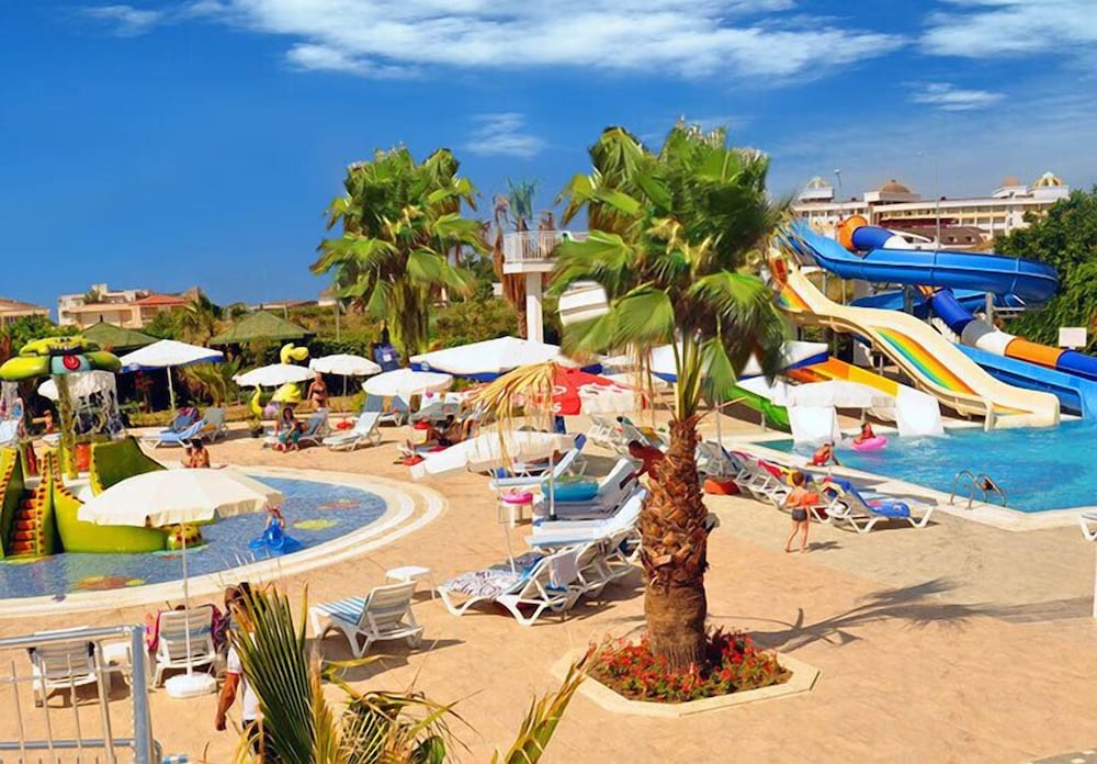Serenis Hotel 25/49