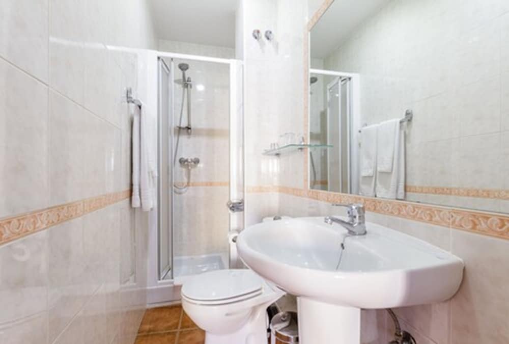Hostal Beatriz 45/50