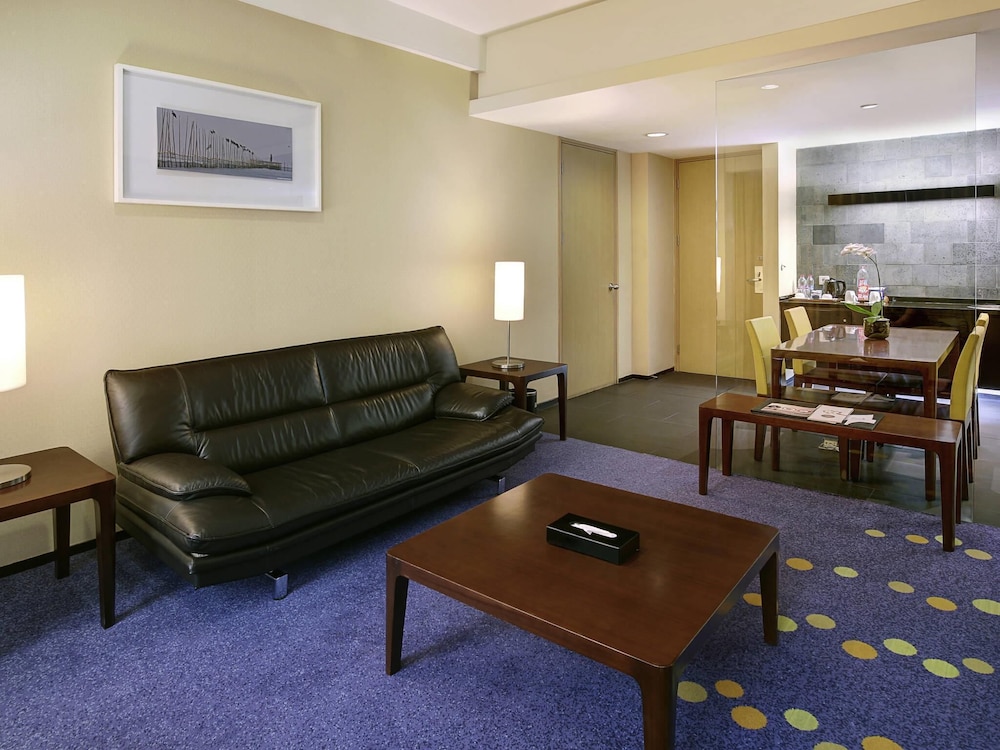NOVOTEL BANDUNG 44/73