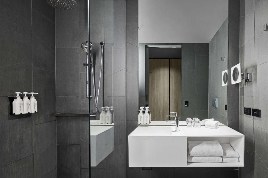 غرفة بريميير بإطلالة، Vibe Hotel Melbourne Docklands 2/2
