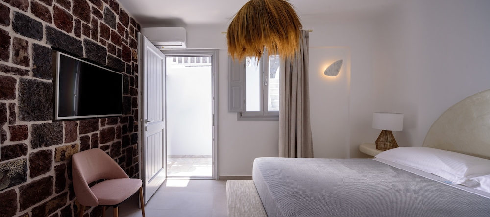 ACRO BLUE LUXURY VILLAS 15/60
