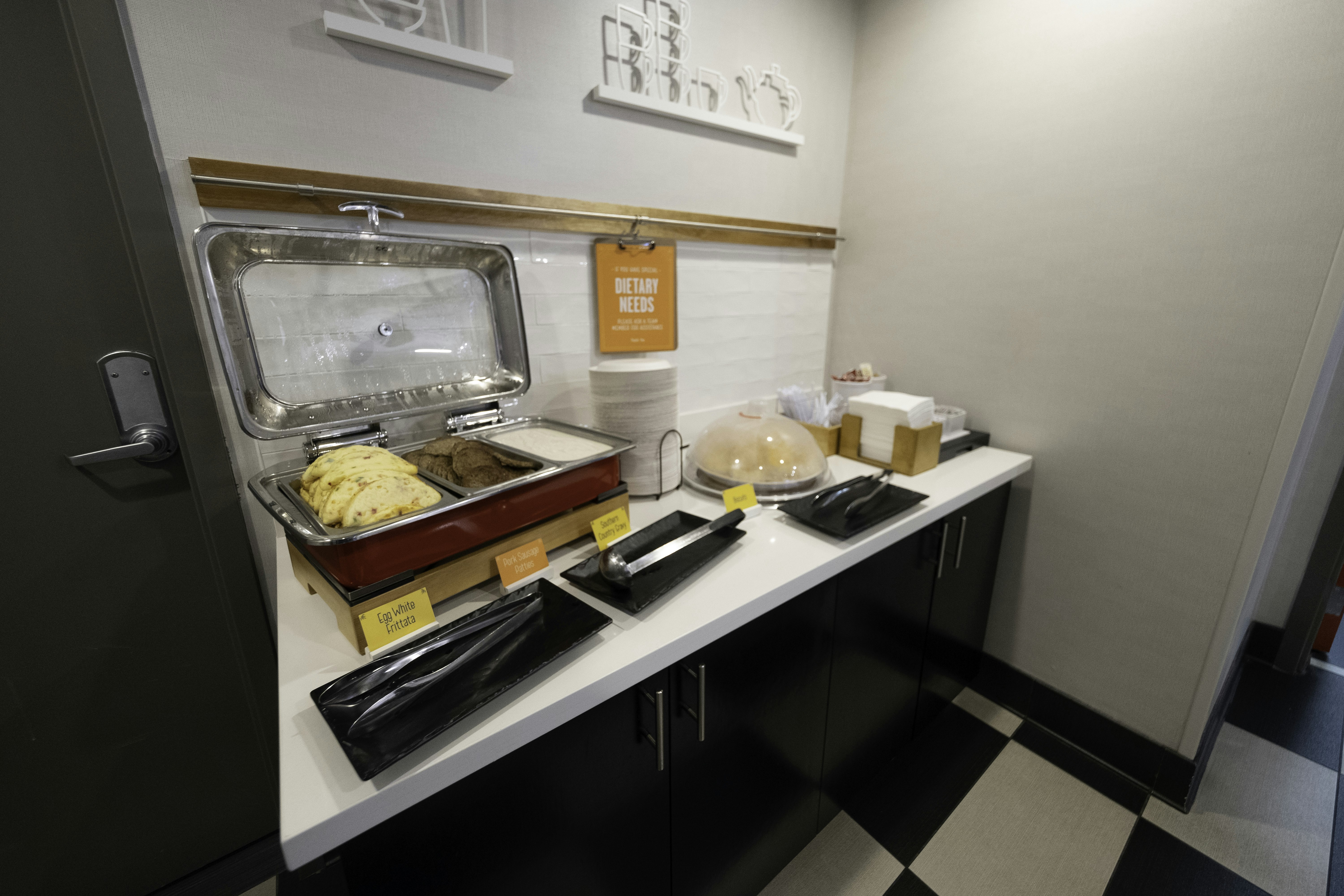 Hampton Inn And Suites Dupont 24/46
