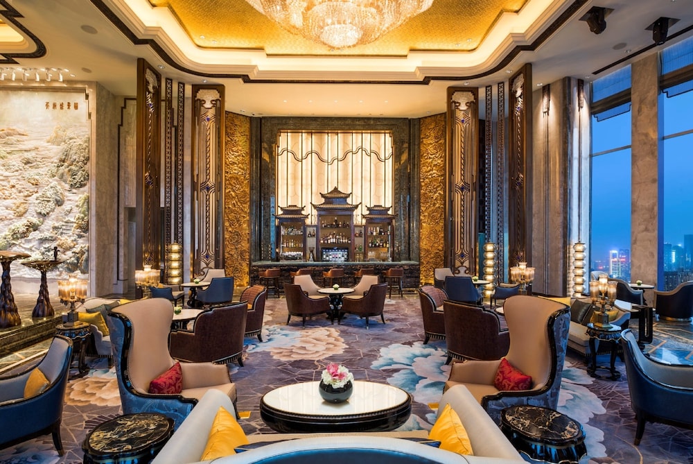 Wanda Reign Chengdu 30/45