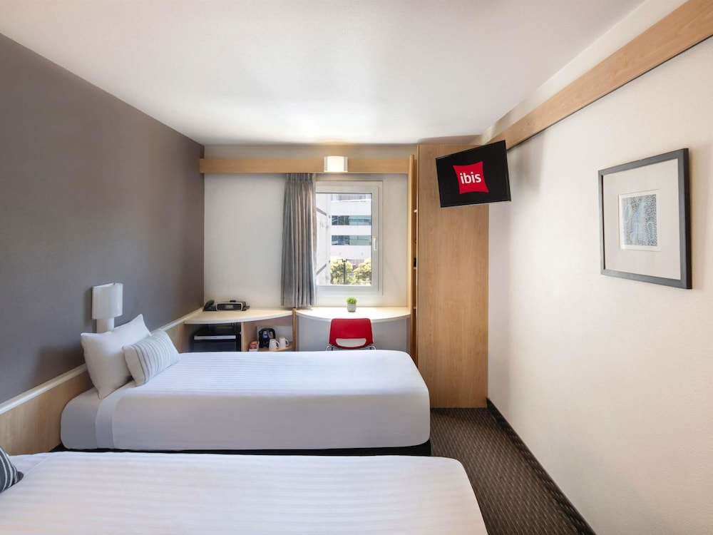 IBIS SYDNEY THORNLEIGH 26/62