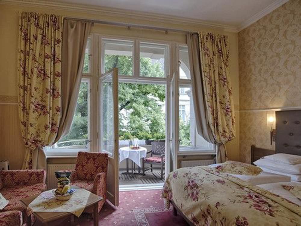 HOTEL AUGUSTA 15/50