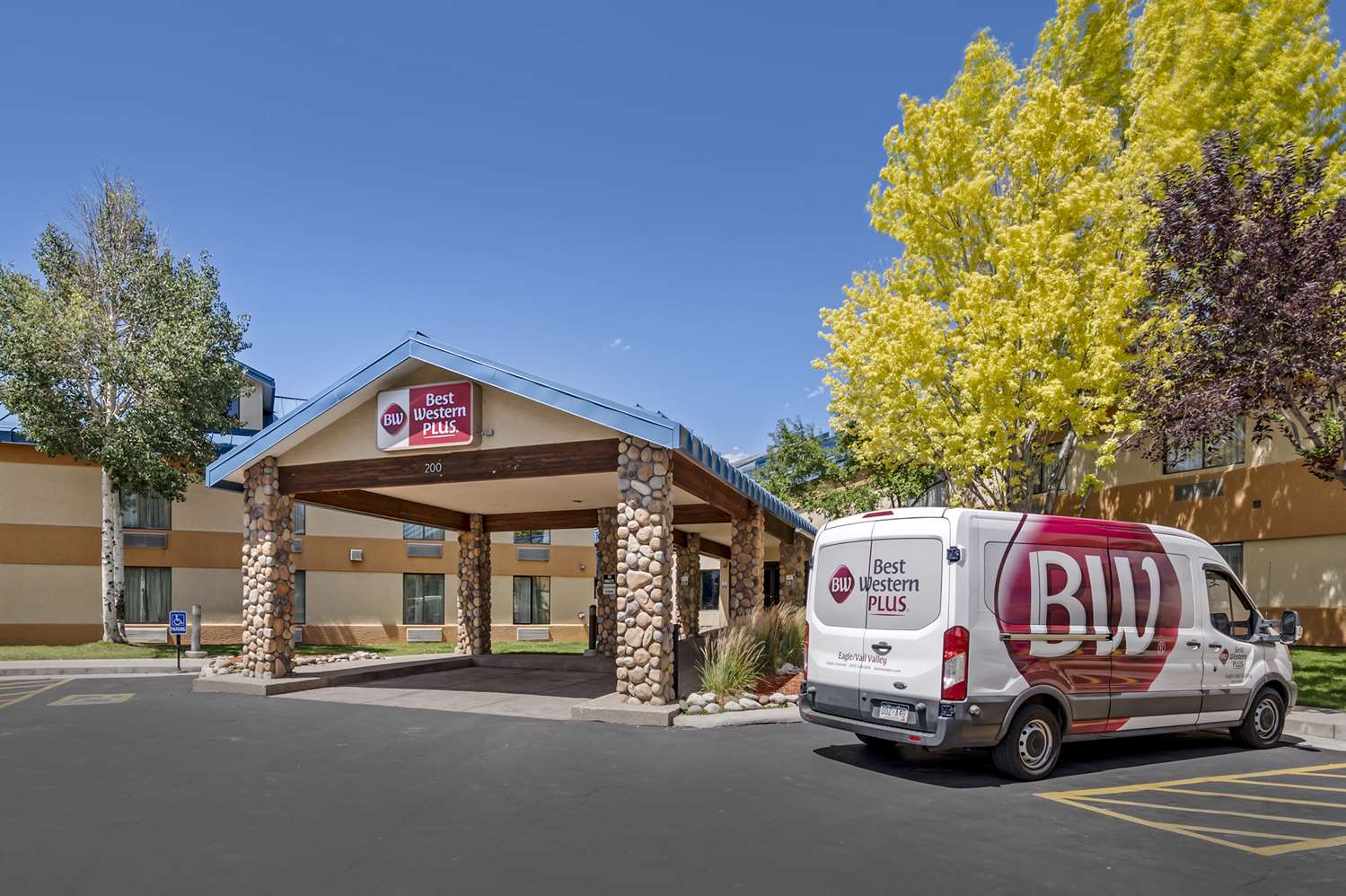 Best Western Plus Eagle/Vail Valley 40/41