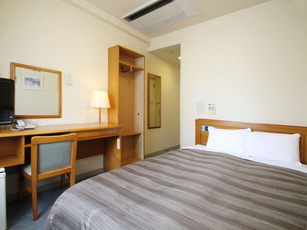 Route Inn Naha Asahibashi Eki Higashi 12/36