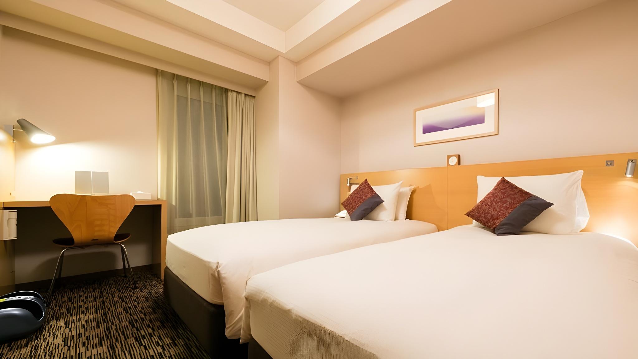 Ladies, Economy, Twin Beds