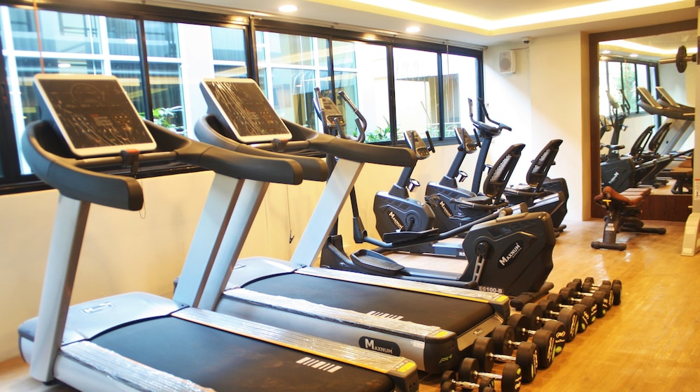 Metro Hotel & Spa 30/37