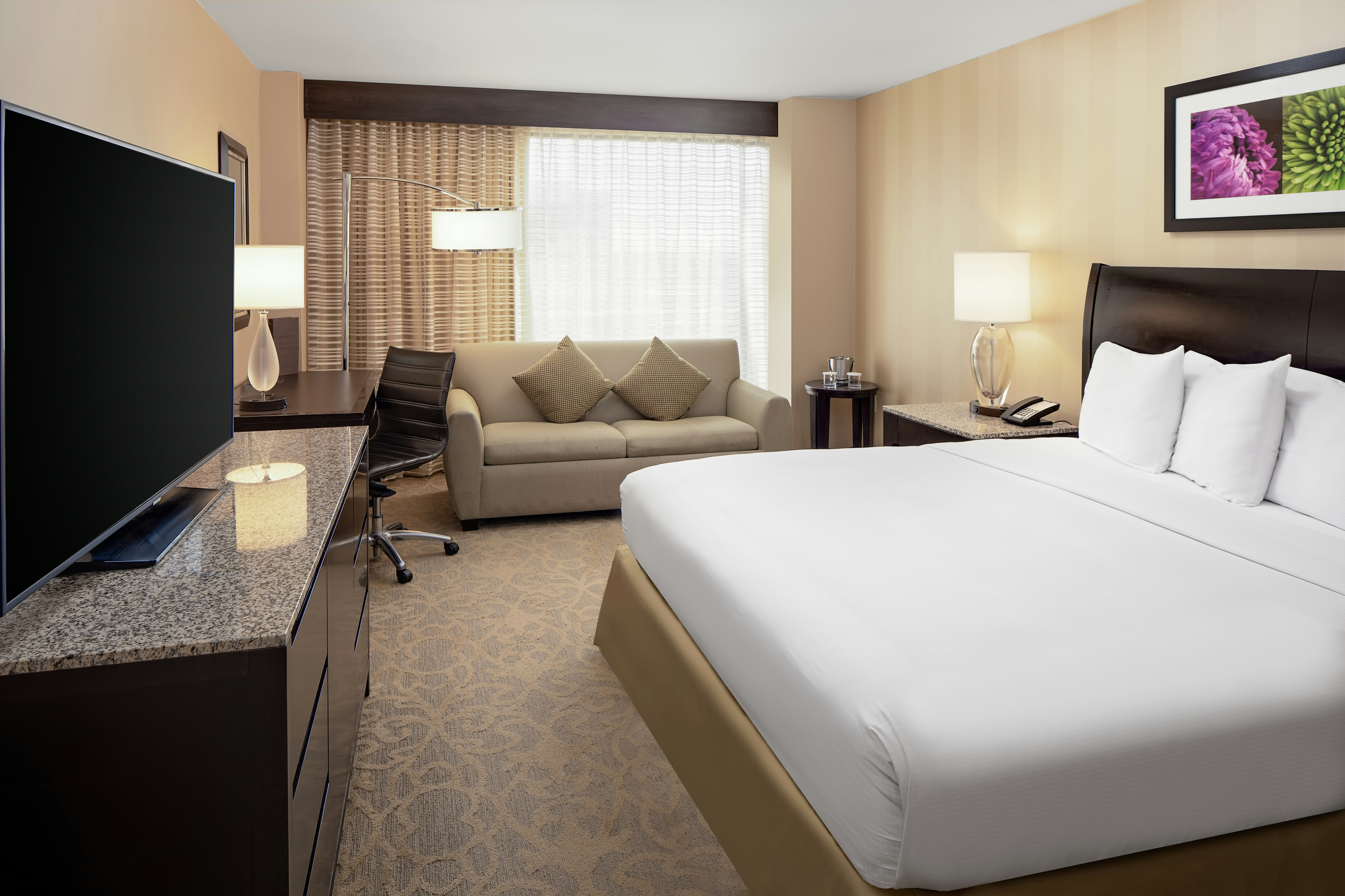 Hotel Zessa Orange County Airport, a DoubleTree by Hilton 13/59