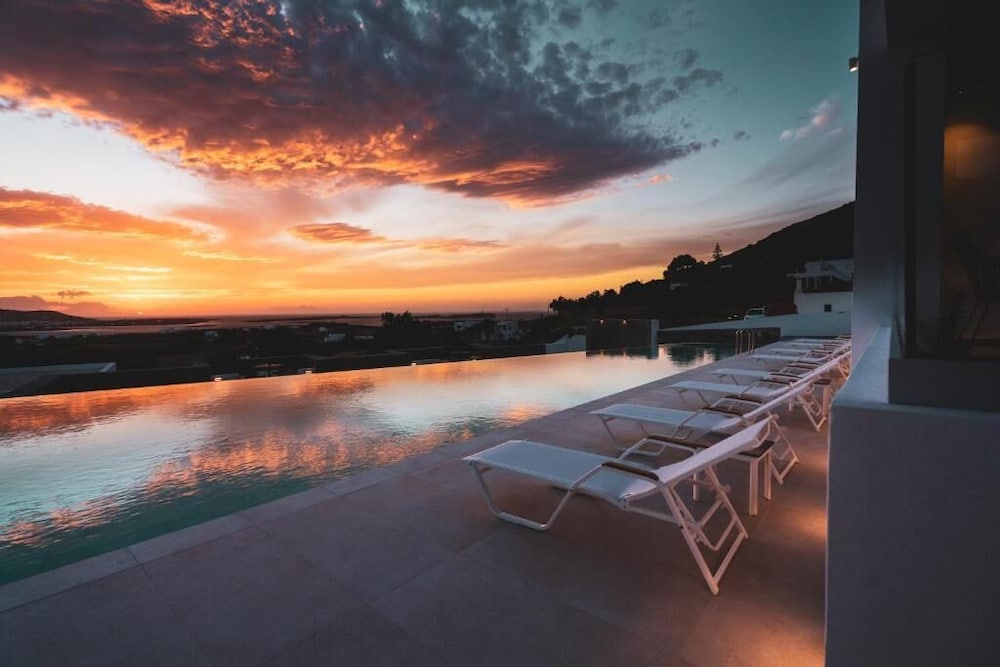 Kouros Blanc Paros 43/56