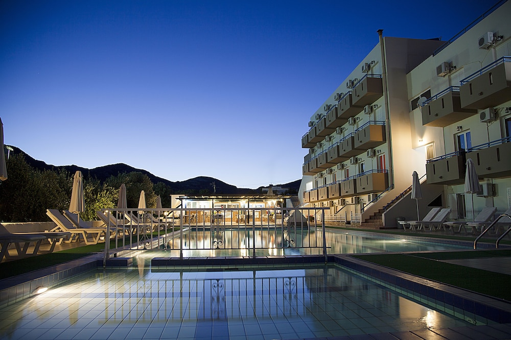 Hotel Athinoula 62/66