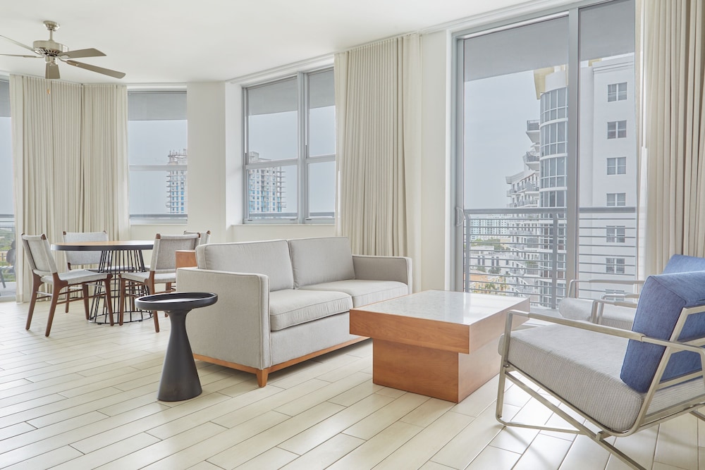 CIRC HOTEL 36/59