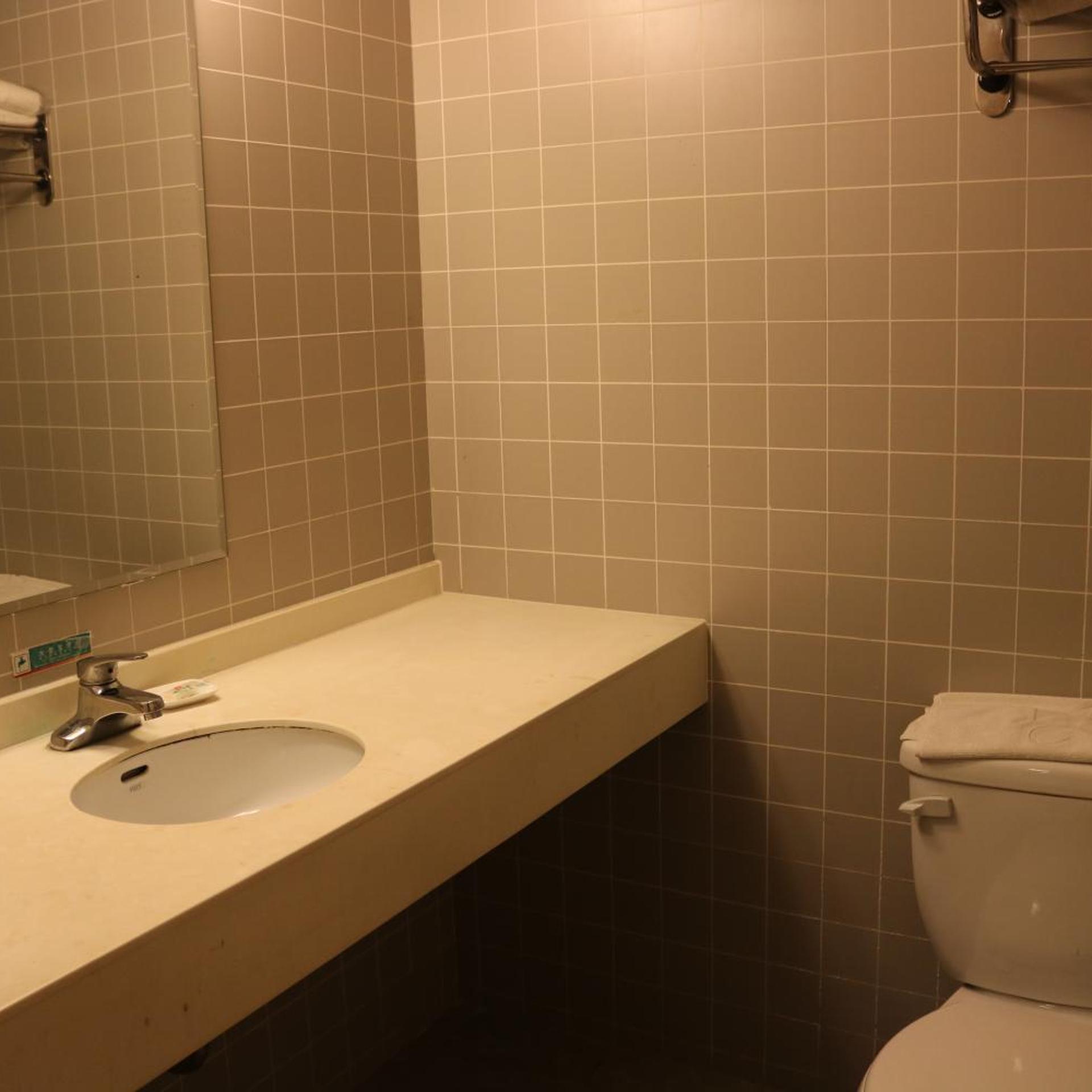 Jinjiang Inn(Beijing Universal Resort Tongzhou Beiyuan Subway Station) 20/26