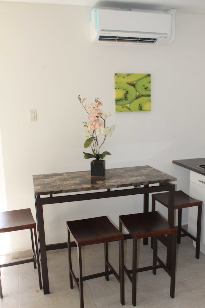 Genesis Bed &amp; Breakfast 30/50