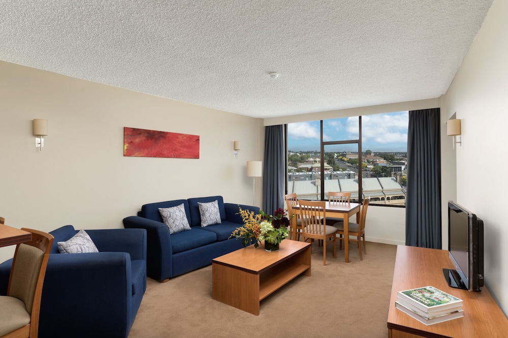 Rydges Geelong 46/66
