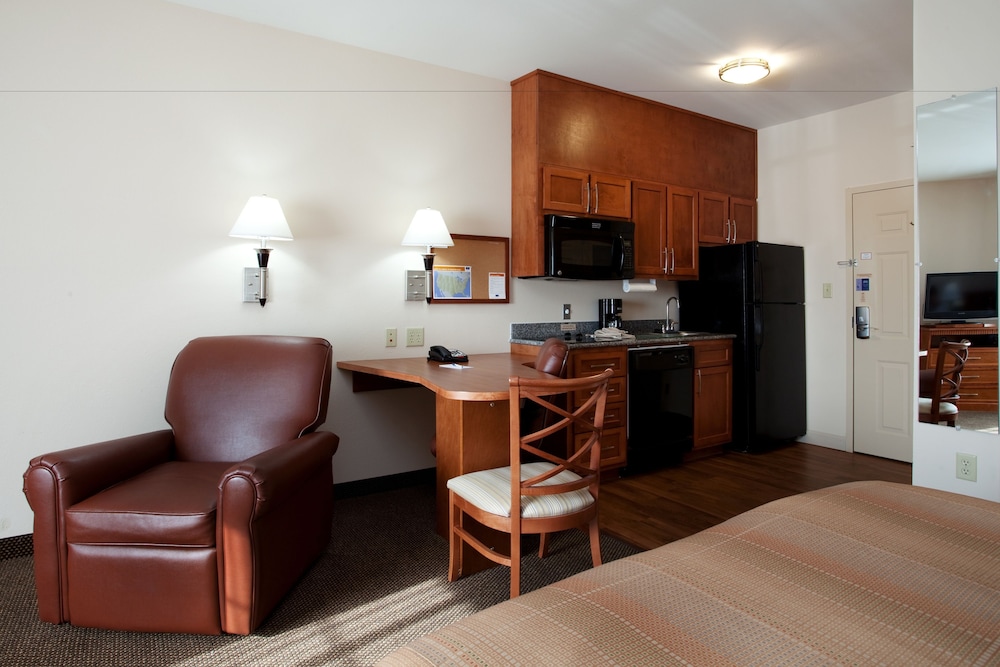 Candlewood Suites New Iberia 43/55
