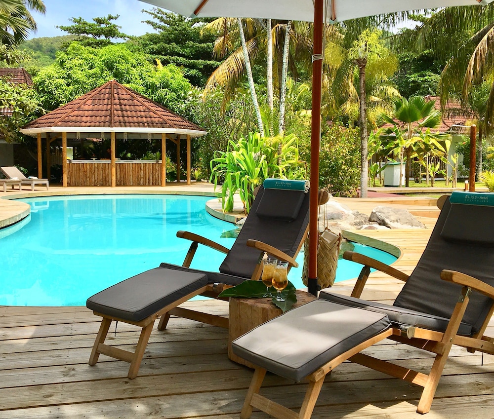 Bliss Praslin Seychelles 63/68