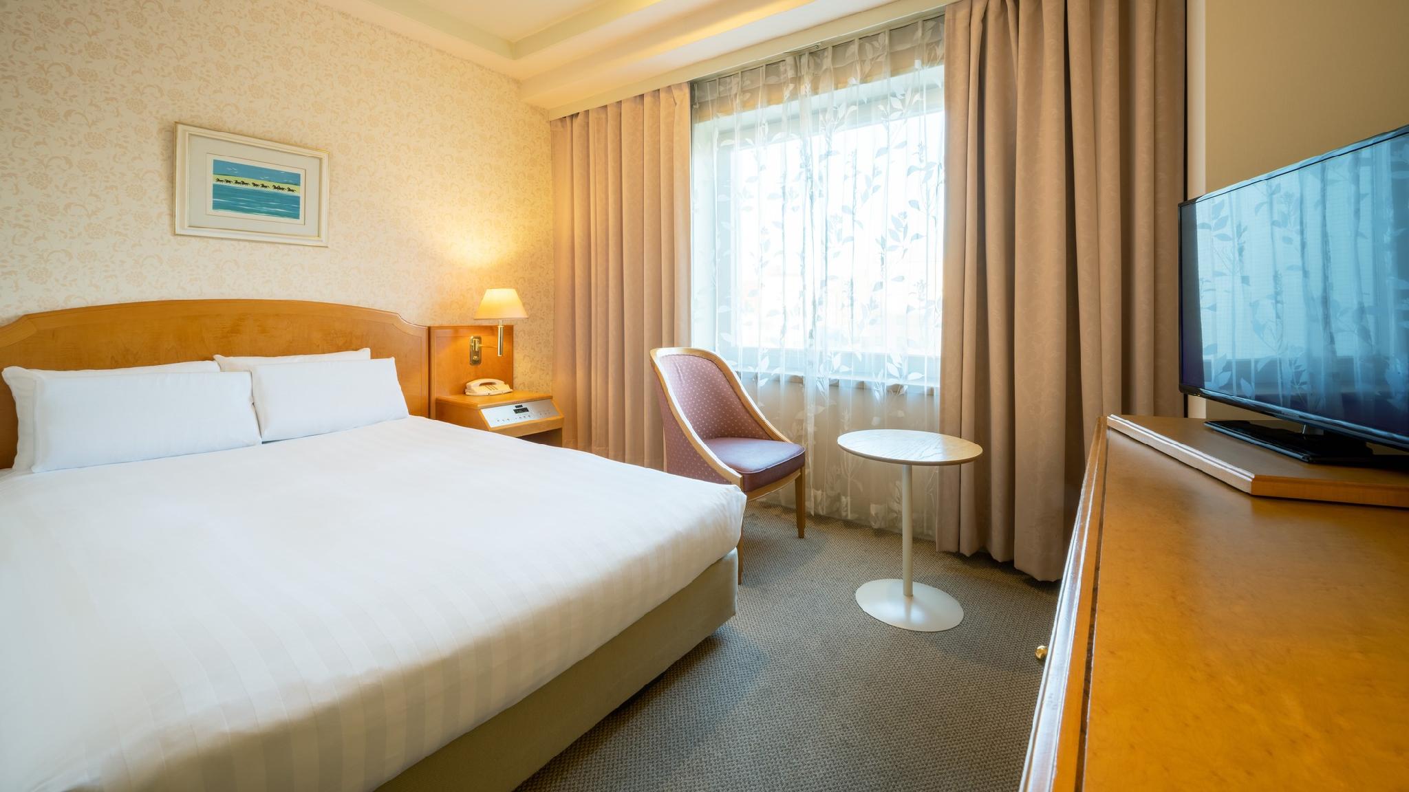 Semi Room, Deluxe, Semi Double Bed, Smoking