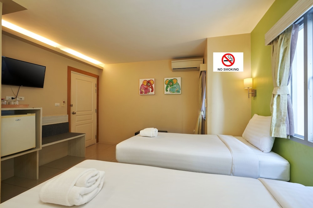 Promratchada Residence Spa 12/49