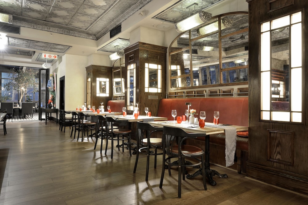 Davinci Hotel And Suites On Nelson Mandela Square 54/67