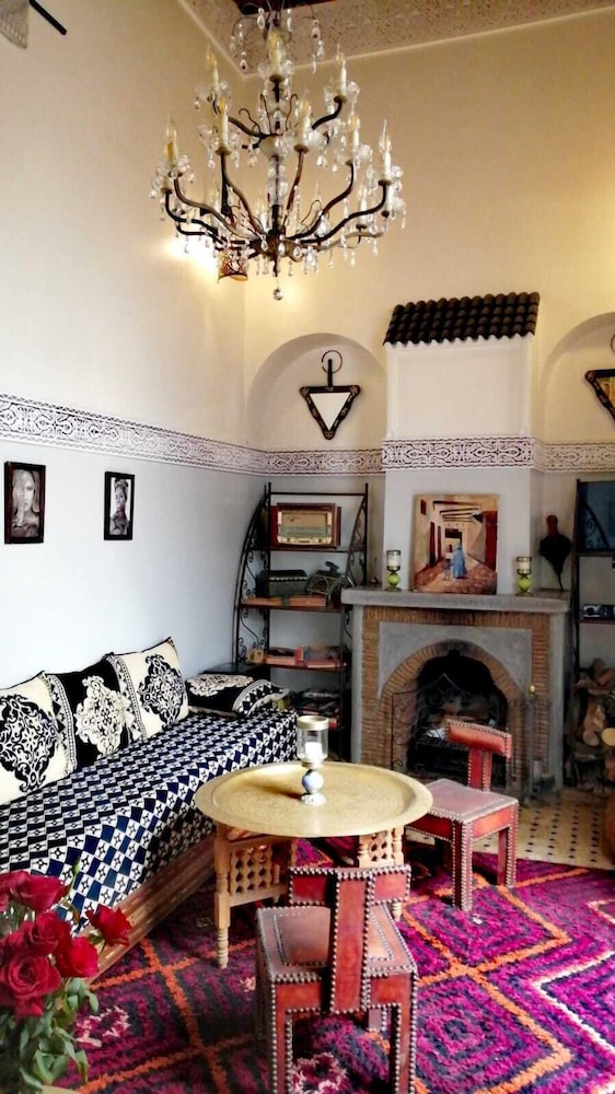 Riad Attarine 23/44