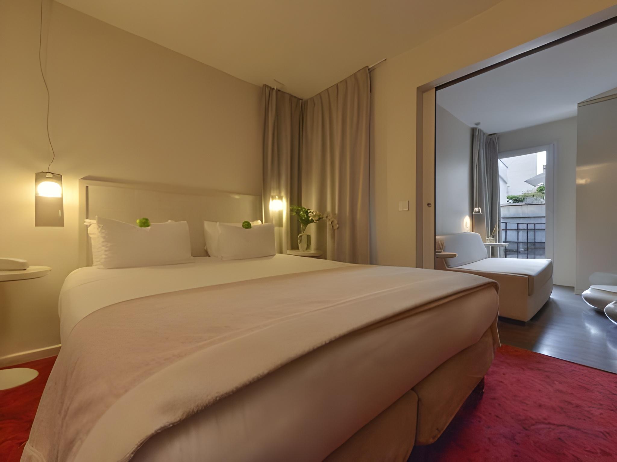 Suite, Queen and Twin Beds