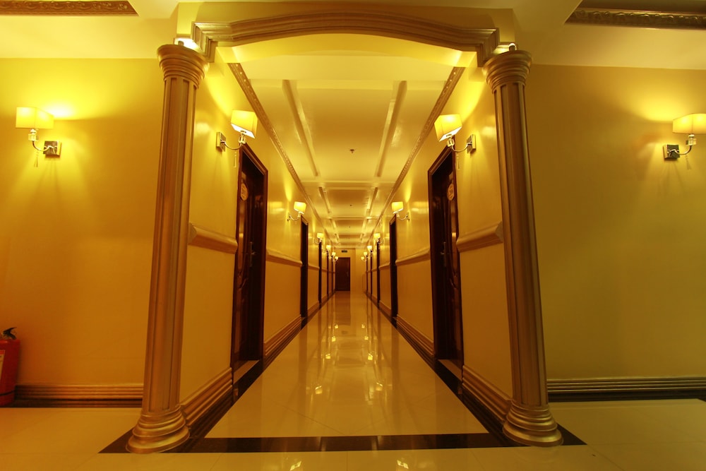 Clark Imperial Hotel 57/89