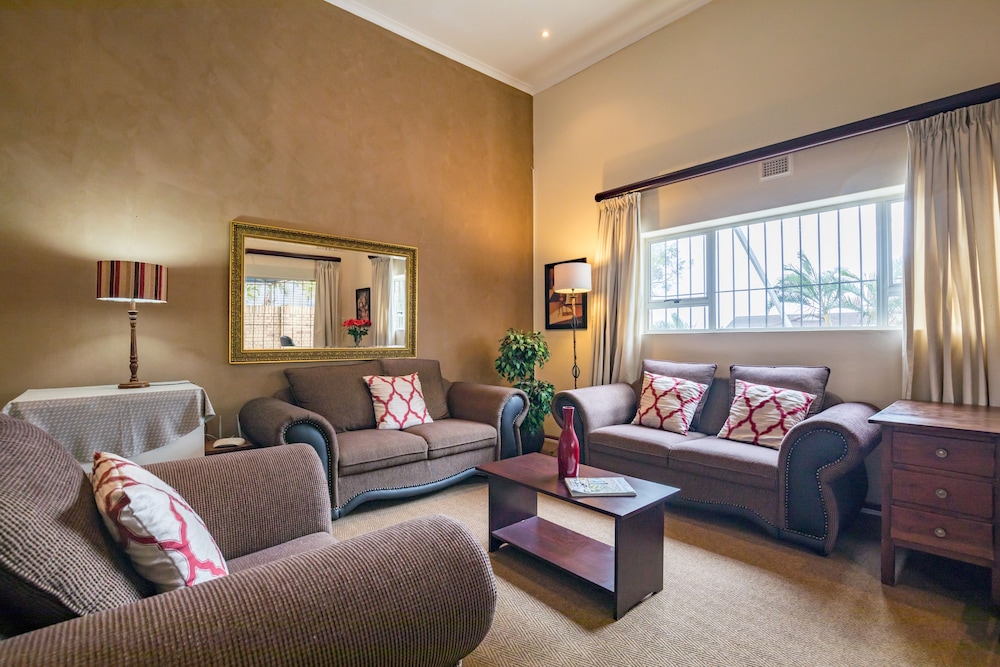 Hillton Manor Guest House 22/50
